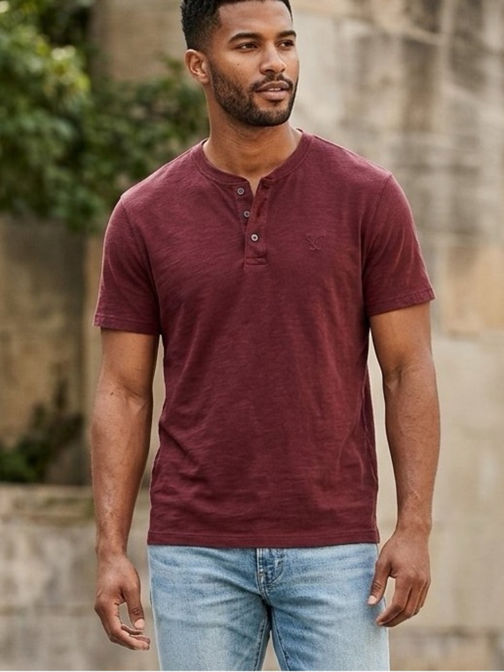 American Eagle Outfitters • Men's Maroon Henley Shirt